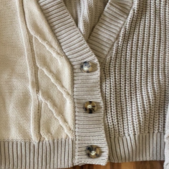 Knit sweater - Picture 2 of 3